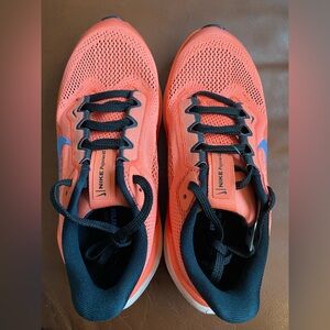 Nike Pegasus 41 running shoe size 3 big kids NWOT